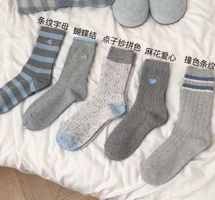 

Женские носки-скранчи до середины икры из серой серии - Универсальные, теплые, удобные хлопковые для весенне-летней моды. Bowknot