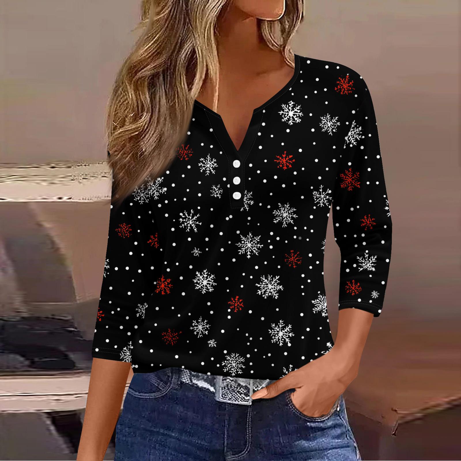 

Женская модная повседневная футболка с принтом рождественской елки, V-образным вырезом, декоративными пуговицами и рукавом три четверти L чёрный