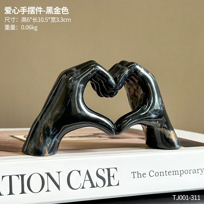 Creative Graffiti Heart Hand Statue Resin Colorful Love Gesture Figurines Modern Stylish Home Living Room Desktop Decoration