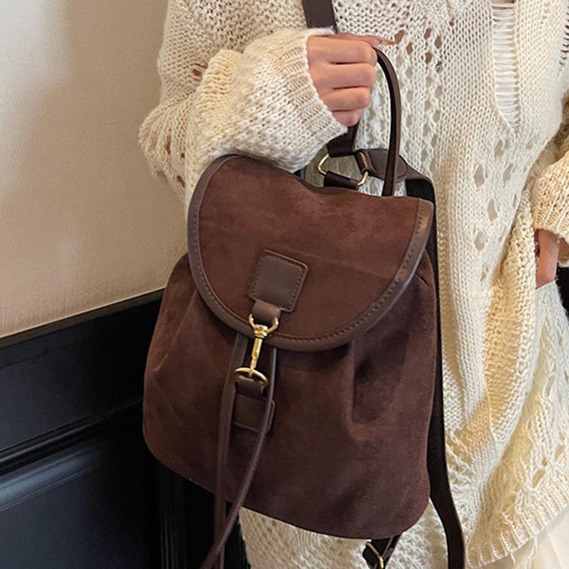 High Value Large Capacity Backpack 2025 New Women's Foreign Style Bag Korean Fashion Matte Light Commuter Bag