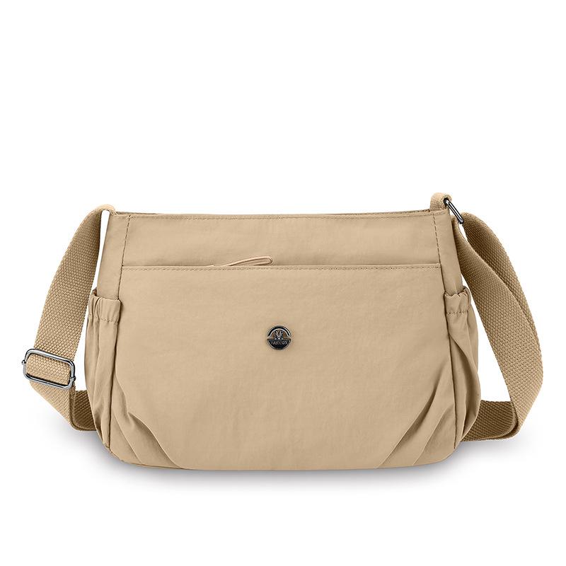 Simple New Solid Color Shoulder Bag Women's Light and Casual Joker Outdoor Small Bag Fashion Commuter Pleated Crossbody Bag