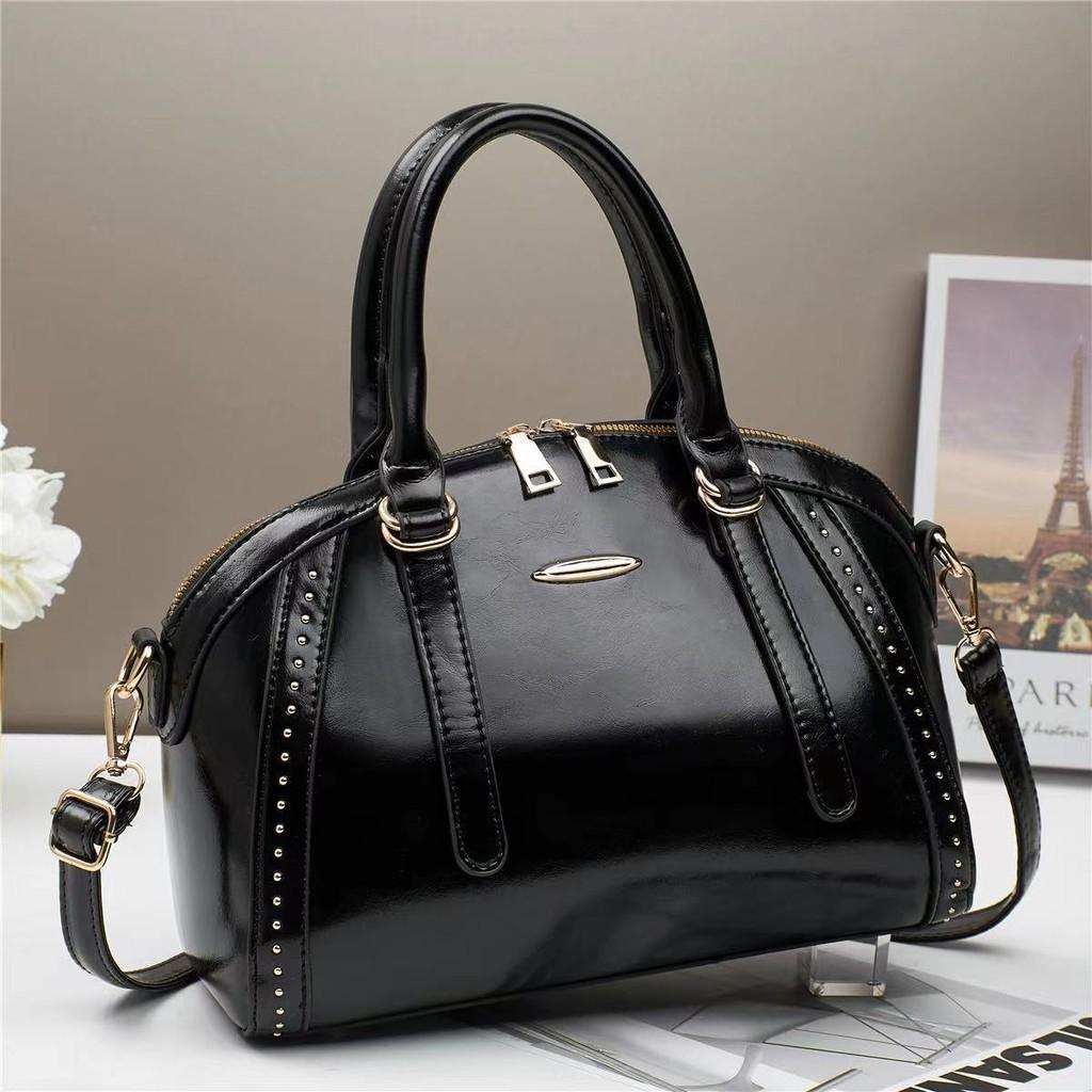 Versatile Medium-sized Women's Handbag With Trendy Color Choices For All Occasions