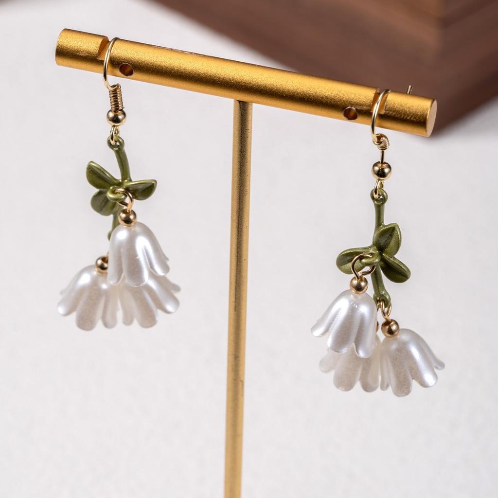 Green Lily of the Valley Ear Hook Mori Summer Fresh and Sweet Xianfan Personality Earrings