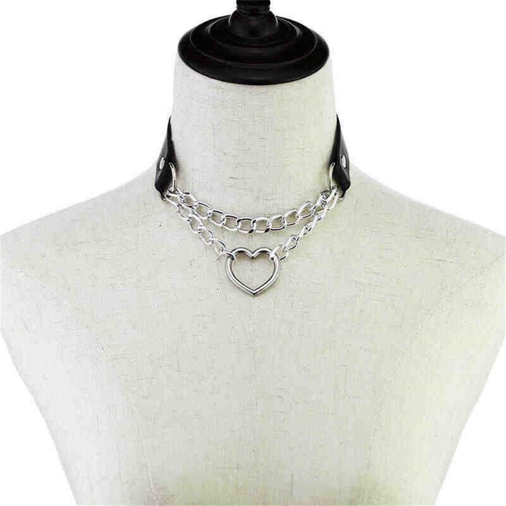 Punk Round Heart Necklace Pu Leather Necklaces Chains for Women Men Gothic Statement Choker Necklace Cosplay Jewelry Gift