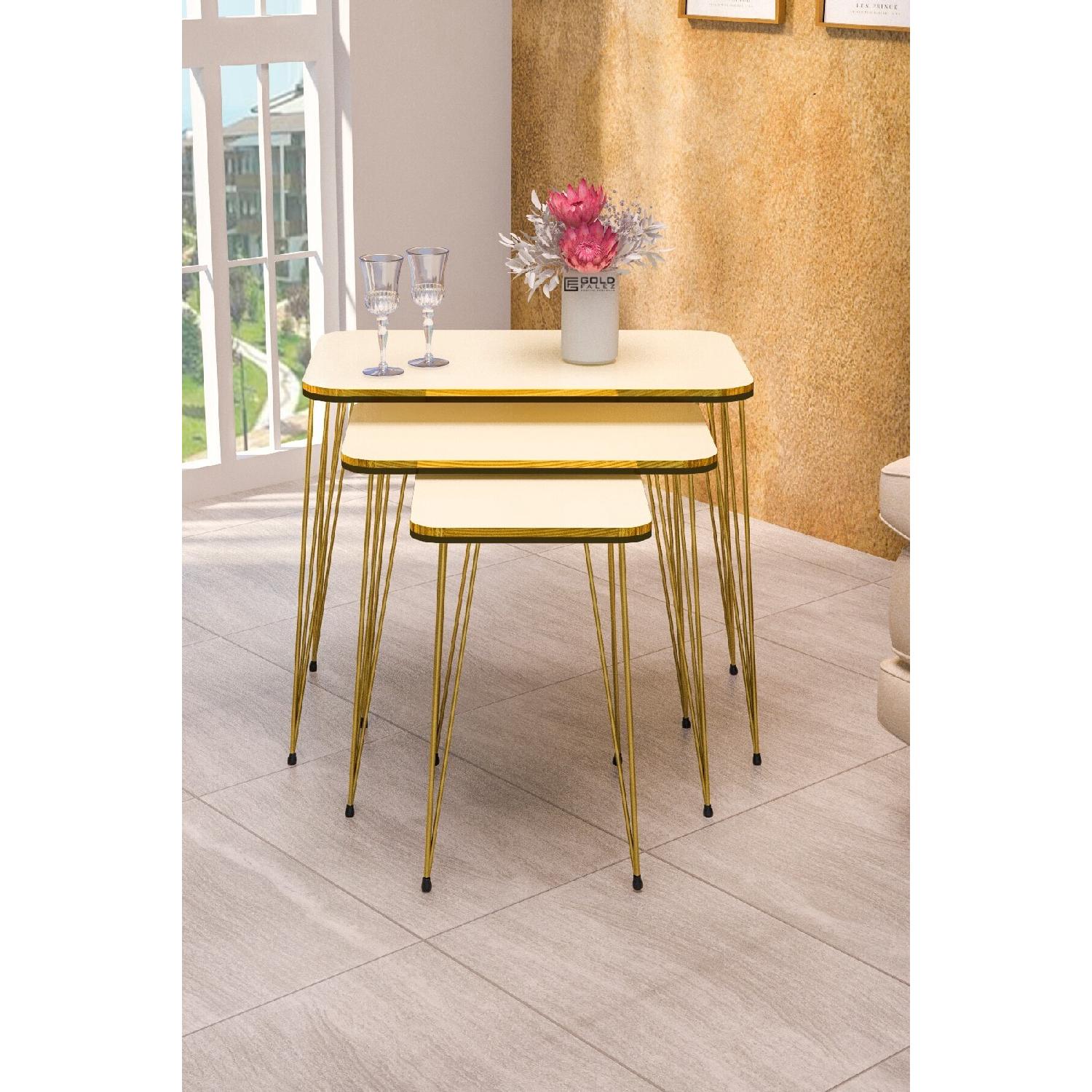 

Вложенный стол Kr Double Gold Cream Wire