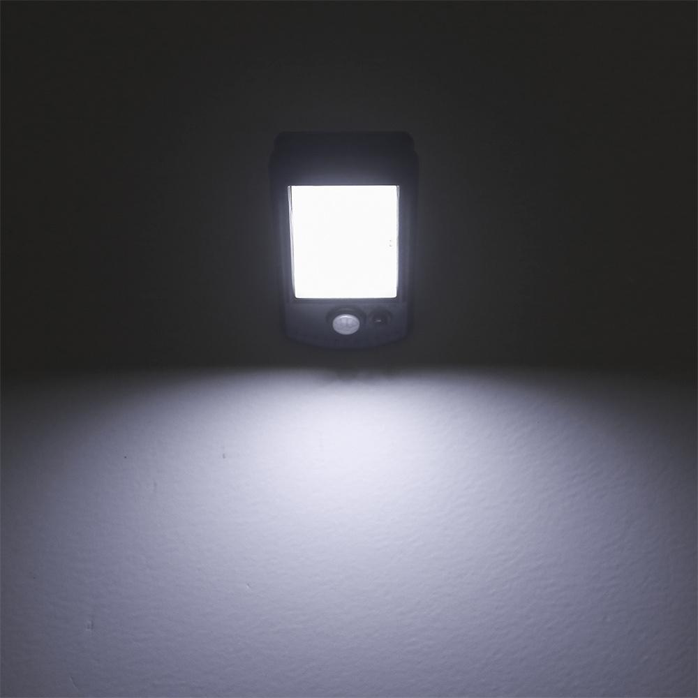 Clip-on LED Solar Light Smart Human Induction Outdoor Garden Light Waterproof Outdoor Lamp for Tent Garage Courtyard High Bright
