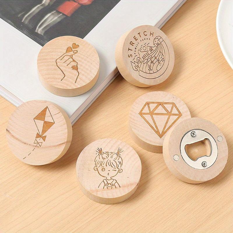 2pcs Personalized Wedding Favor Engraved Wooden Wedding Fridge Magnet Beer Bottle Opener Wedding Guest Souvenir Gift