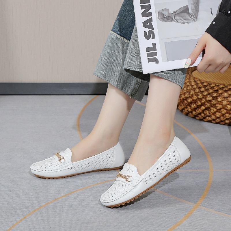 Fashion metal buckle autumn new solid color breathable light mouth round head large size women's single shoes