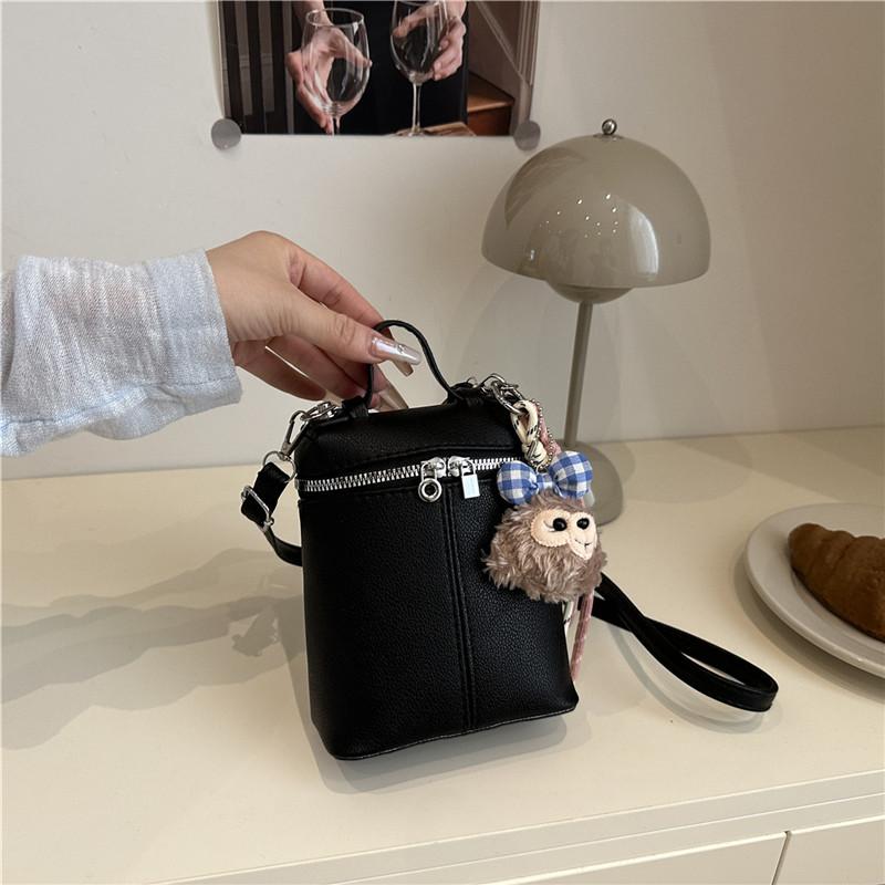 

Простой темперамент, иностранный стиль, милая сумка для мобильного телефона, женская, из мягкой кожи с узором личи, модная, корейская версия, однотонная легкая сумка-мессенджер No pendant чёрный