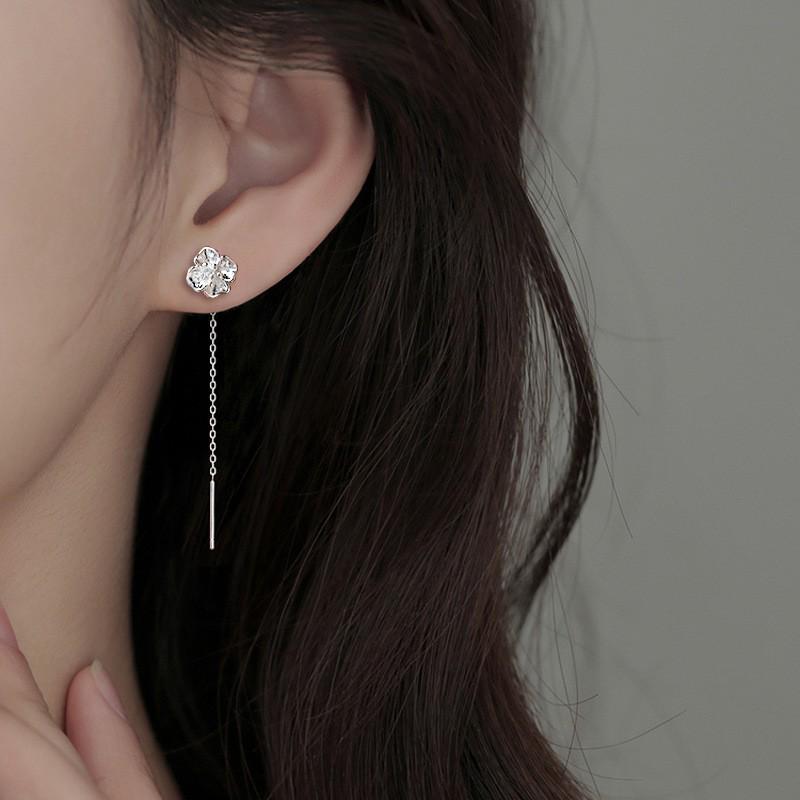 Elegant Korean-Style Cherry Blossom Tassel Earrings with Four-Petal Flower Pendant