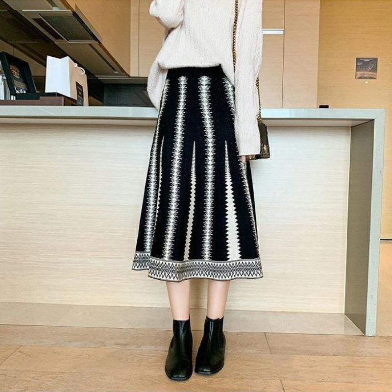 Strikket halvlangt skjørt for kvinner høst og vinter slank og allsidig A-linje ull skjørt med høy midje for kvinner