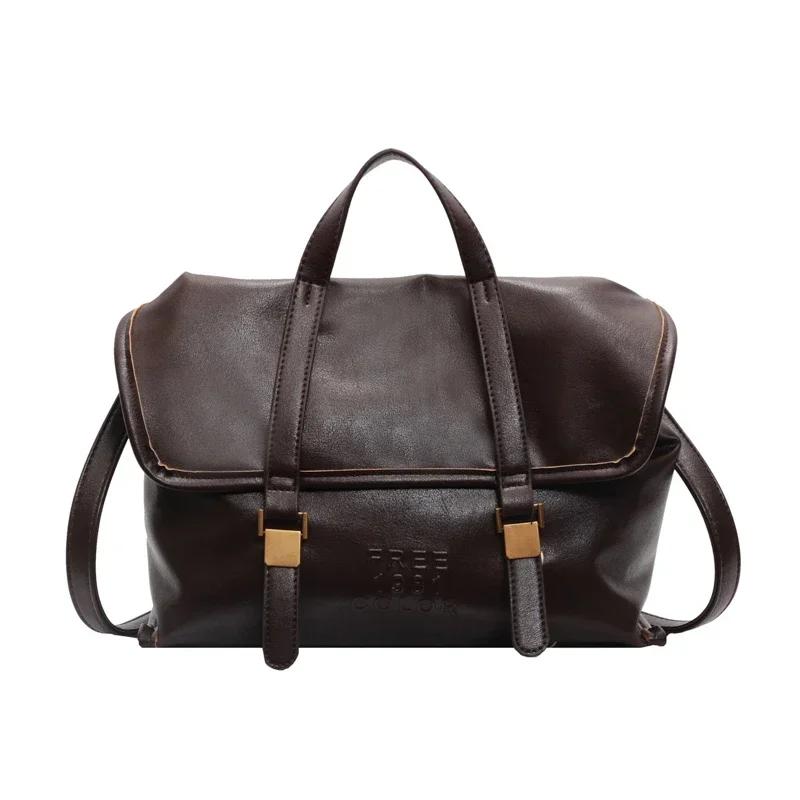 

Large capacity backpack for students and classes fashionable feminine bag