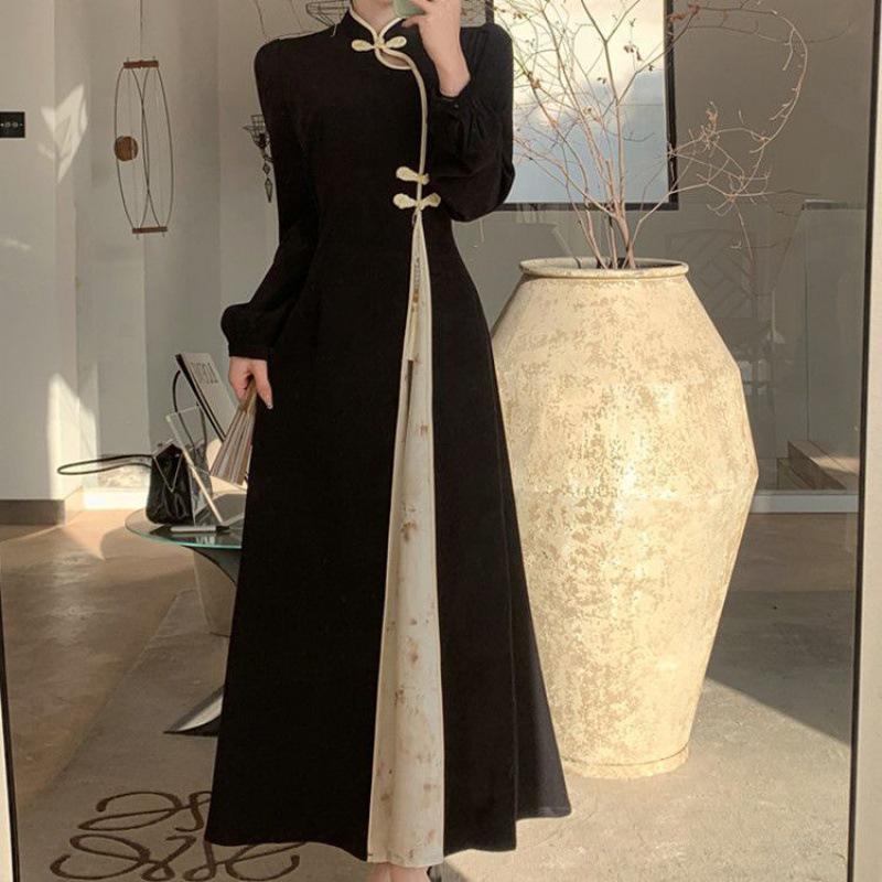 Plus Size Retro Chinese Ink Painting Qipao Dress - Long Sleeve, Jacquard, Waist-Cinching Design