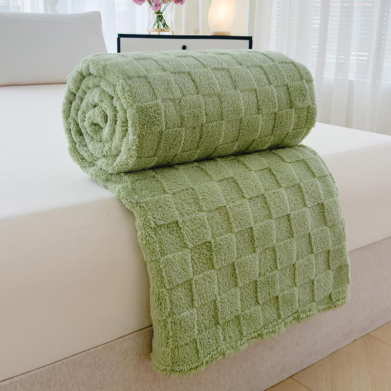 Checkerboard 3D Jacquard Taffeta Plush Blanket – Lightweight Sofa Cover/Office Nap and Air-Conditioning Blanket