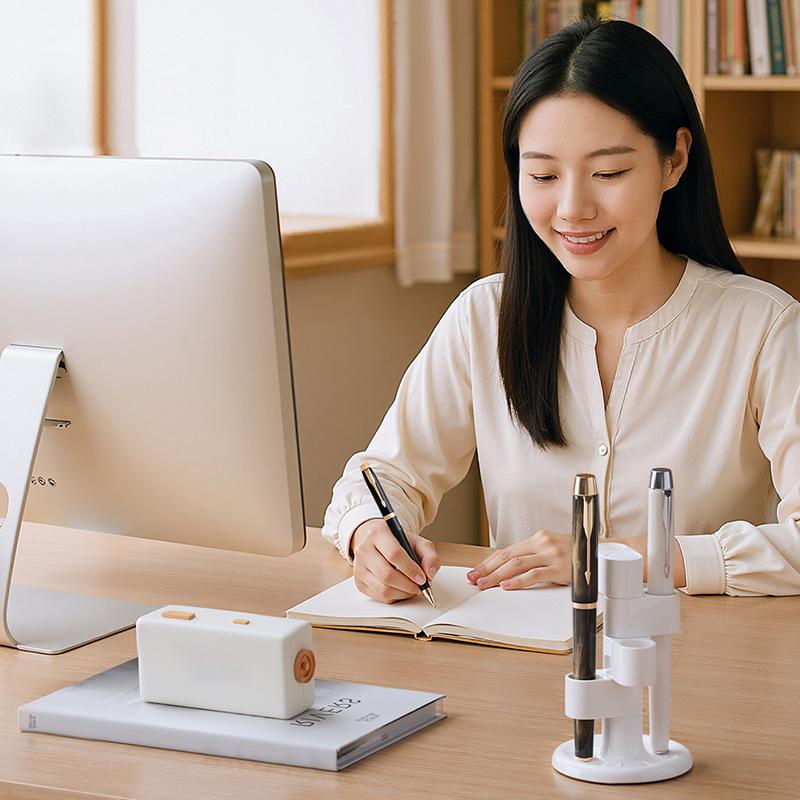 Compartment Design Makeup Brush Storage 360 Rotating Multi-Purpose Rotating Storage Rack Desktop Pen Holder Office Desk