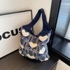 Leisure Knitted Tote Bag Women's New Fashion Versatile Single Shoulder Bags Heart Flower Large Capacity Commuter Shopping Bags
