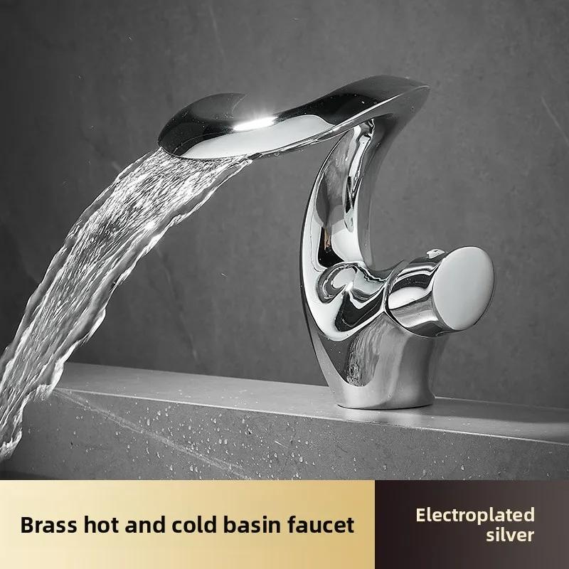 

Waterfall Faucet Bathroom Basin Faucet Cold and Hot Brass Mixer Sink Taps White Black Torneira Banheiro Single Hole Deck G1/2 срібний