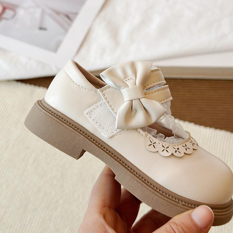 2026 Spring/Autumn Girls' Leather Bow Lace Princess Shoes - Non-slip Stylish Single Shoes for Little Girls