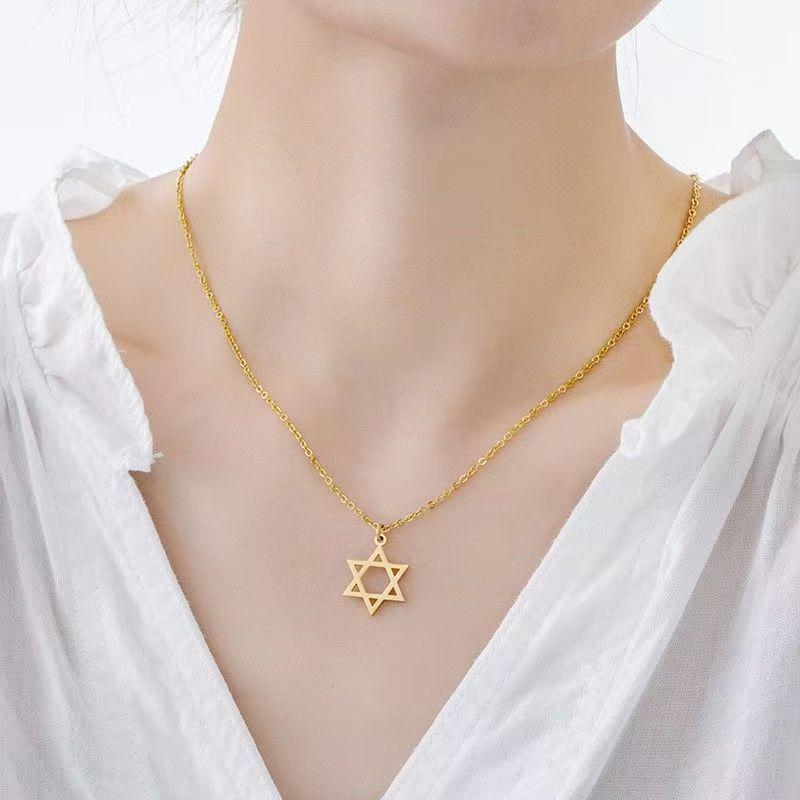 Six-Pointed Star Pendant Necklace: Elegant, Stylish, Hollow Design for a Chic Look