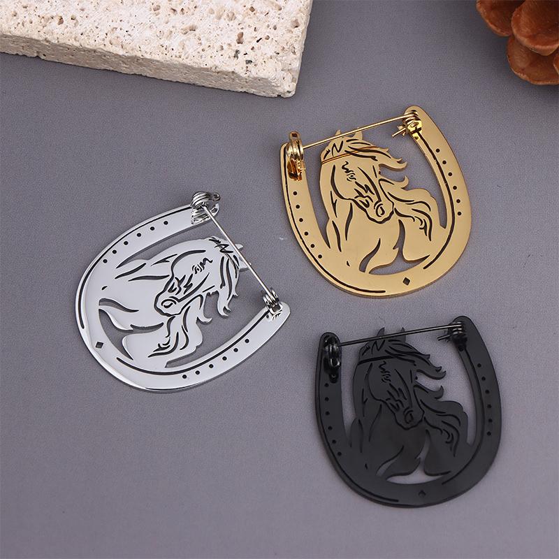 Broche Ferradura Estilo Ocidental Vazado Cavalo Pin de Metal Embelezamento Mochila Jeans Pins Casuais para Exterior Acessório 1 Peça