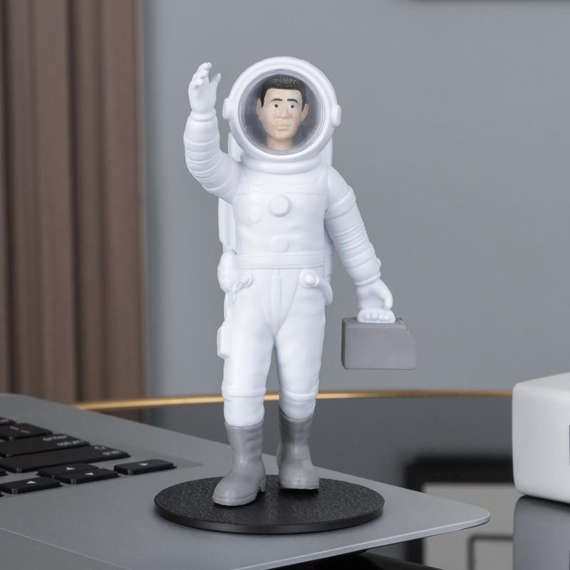 Astronauten-Figur-Ornament für Wohnzimmer oder Kinderzimmer - Weihnachtsgeschenk-Deko Weltraumfahrer