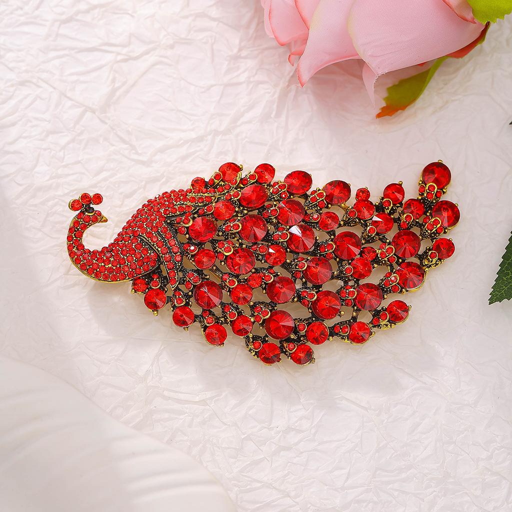 Luxurious Peacock Brooch for Women - Retro Animal Decorated Fixed Pin
