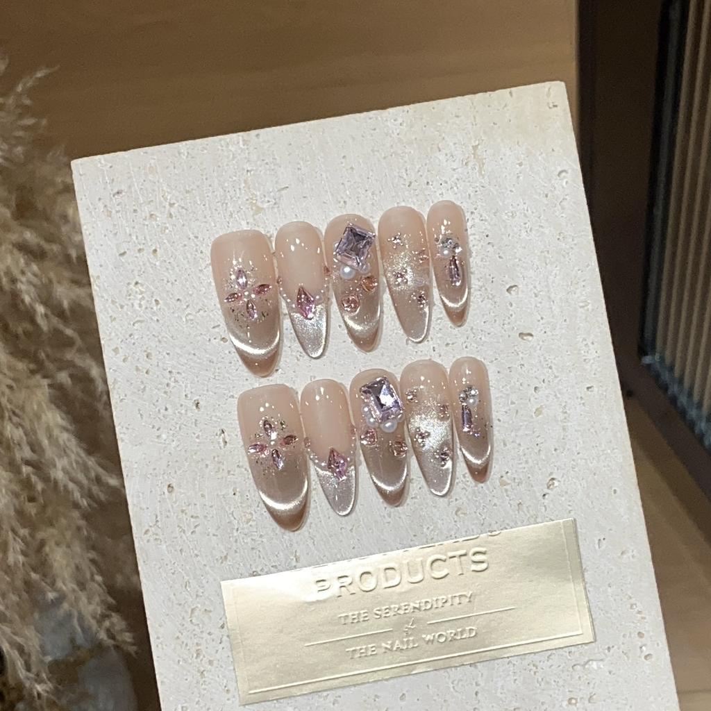 Handmade Nude Color Gradient French Cat Eye Pink Broken Diamond Pile Diamond Small Flower Moonlight Messenger Patch