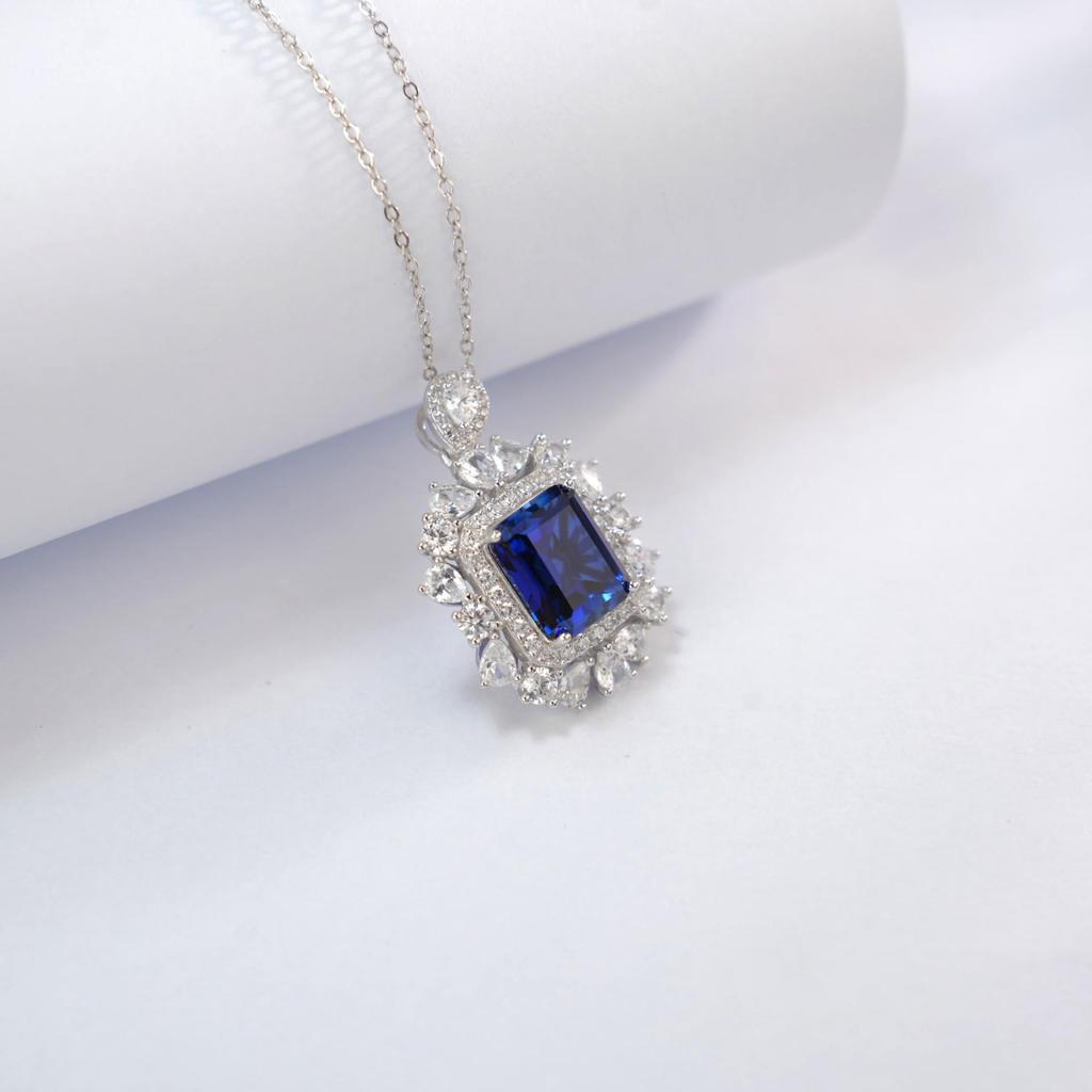 S925 Sterling Silver Square Sapphire Necklace for Women, Unique Retro Design, Fashionable Light Luxury Feel