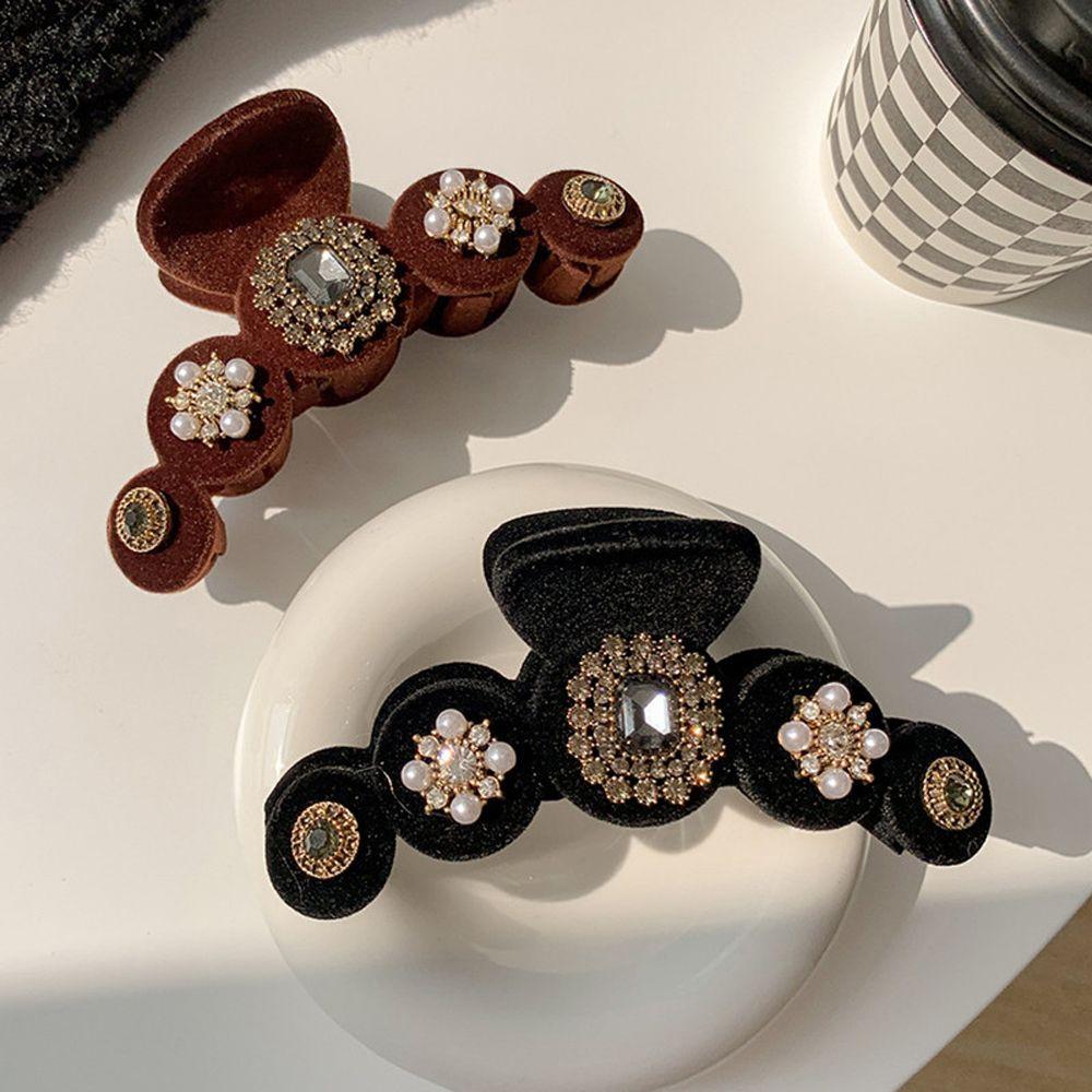 

Pearl Hair Clip Winter Hairgrip Women Hair Claws Crystal Shark Clip Korean Ponytail Holder чорний