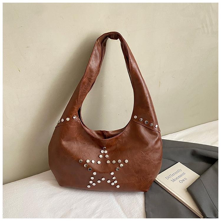 

Light luxury retro foreign style star rivet armpit bag women s 2025 new autumn and winter high-end versatile shoulder armpit bag коричневий