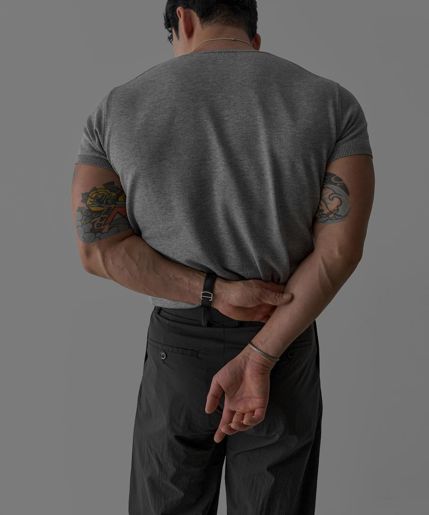 Baulopeulodeogteu V-Neck Muscle Short Sleeve Knit [Gray]