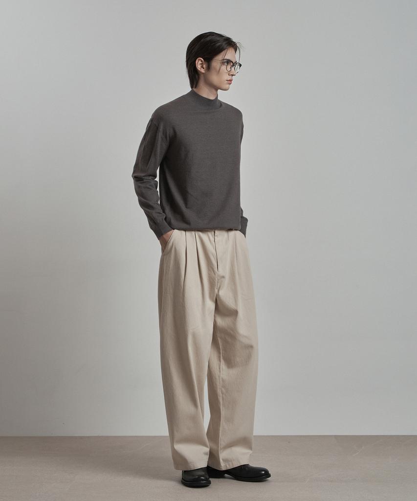 WORK ON BODY OFF Kor Semi-Overfit Mock Neck Knit [Charcoal]