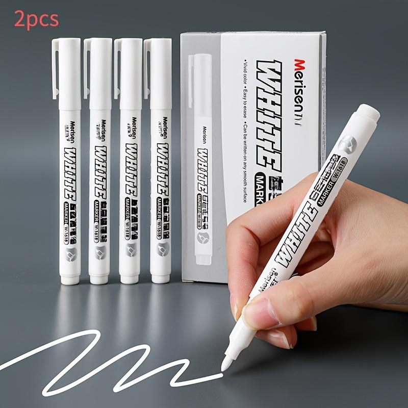 2 White waterproof marker pens