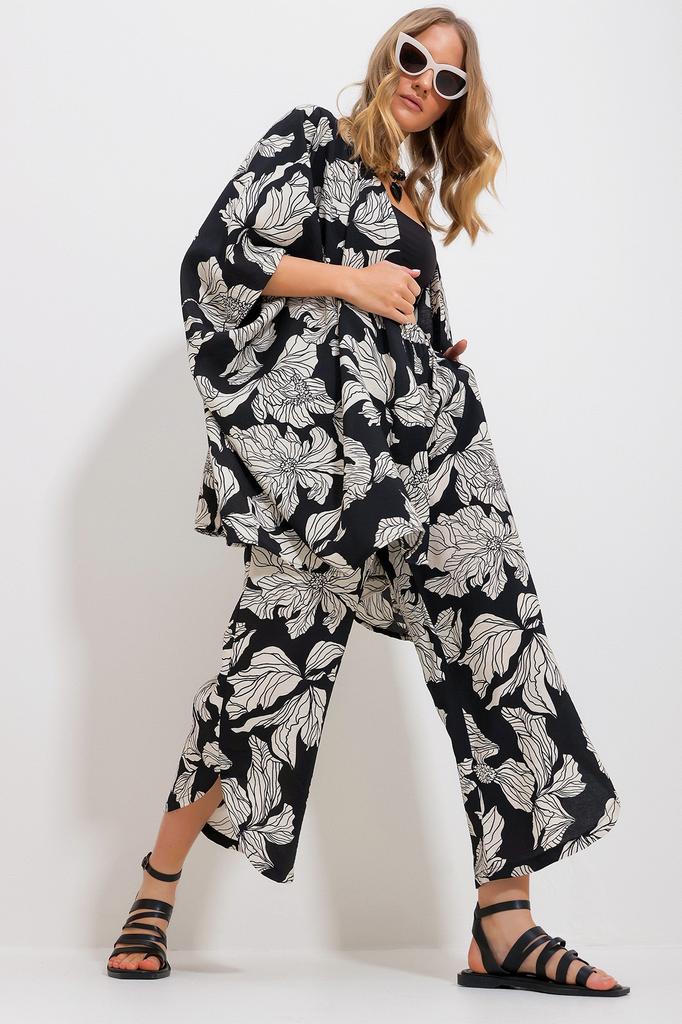 Women's Bottom-Top Set New Season Fashion Black Palazzo Trousers and Patterned Woven Viscose Kimono Set