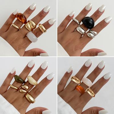 Stilvolles Geometrisches Metall Glänzendes Ring Set, Bernstein Harz Offener Ring Ringe