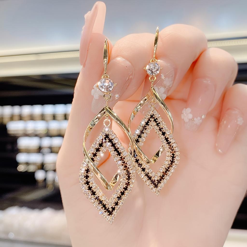 1pc Stylish Sexy Double Hollow Sparkle Pendant Earrings, Suitable for Women's Daily Wear And Easter Gifts, Fine Work, Daily Wear Gifts. Cute Earrings