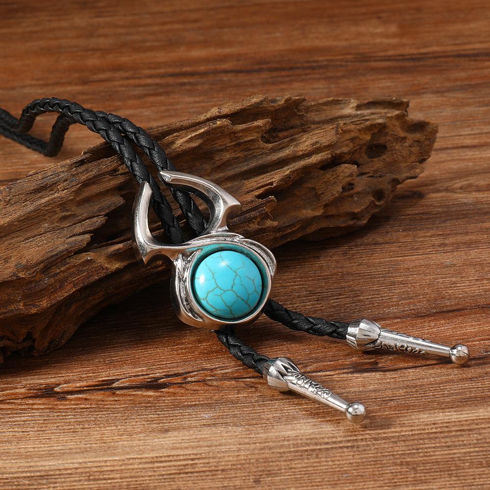 Inlaid Turquoise Wax Rope Necklace Relief Retro Round Pendant Niche Original Oil Drip Jewelry