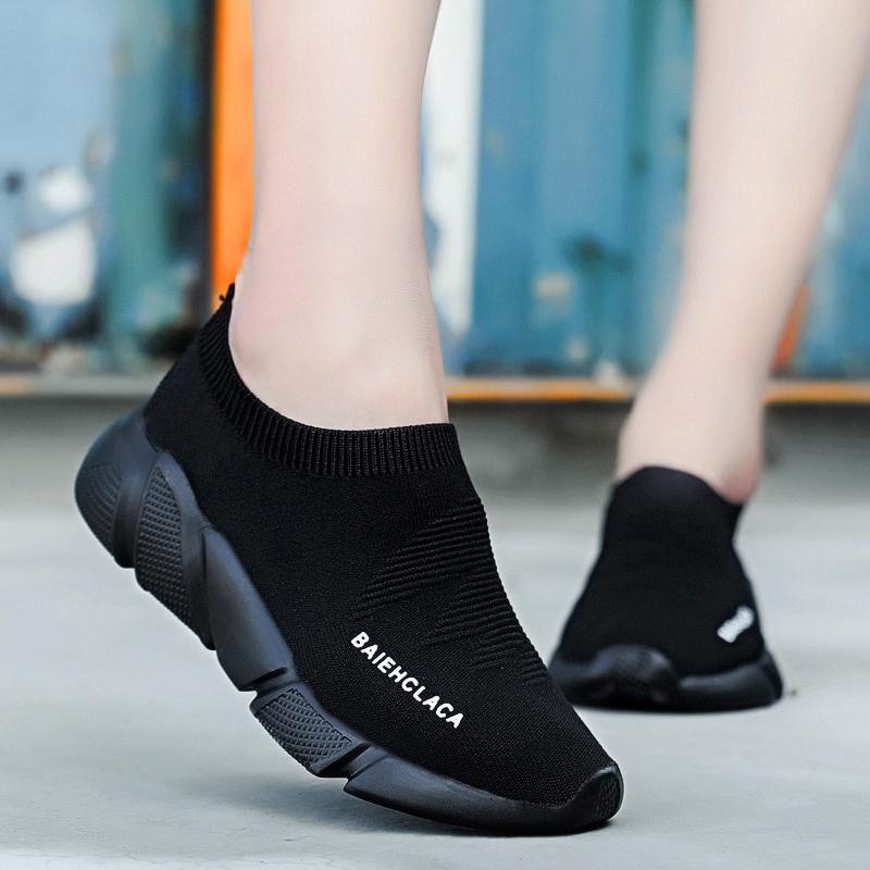 Cloth shoes medium sports shoes light shoes black large size not tired feet