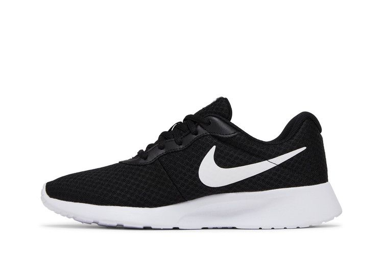 Nike Tanjun Negro Blanco Voltio Apenas