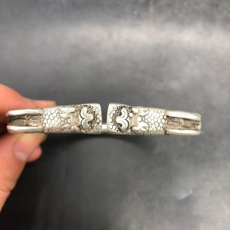 Hot Selling Classic Tibetan Silver Double Dragon Bracelet, Retro Ethnic Style Exquisite Bracelet, Gift for Friends