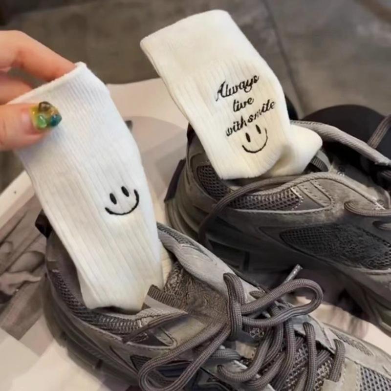AB Version Women's Socks with Embroidered Smiling Faces, Unique Mid-calf Socks, Fashionable and Stylish, Pure Cotton Trendy Socks