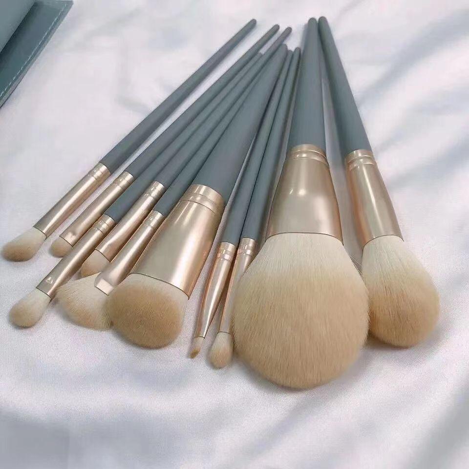 10-Piece Blue Bridge Makeup Brush Set Ultra Soft Brushes for Beginners Foundation Powder Eyeshadow Brushes Complete Set
