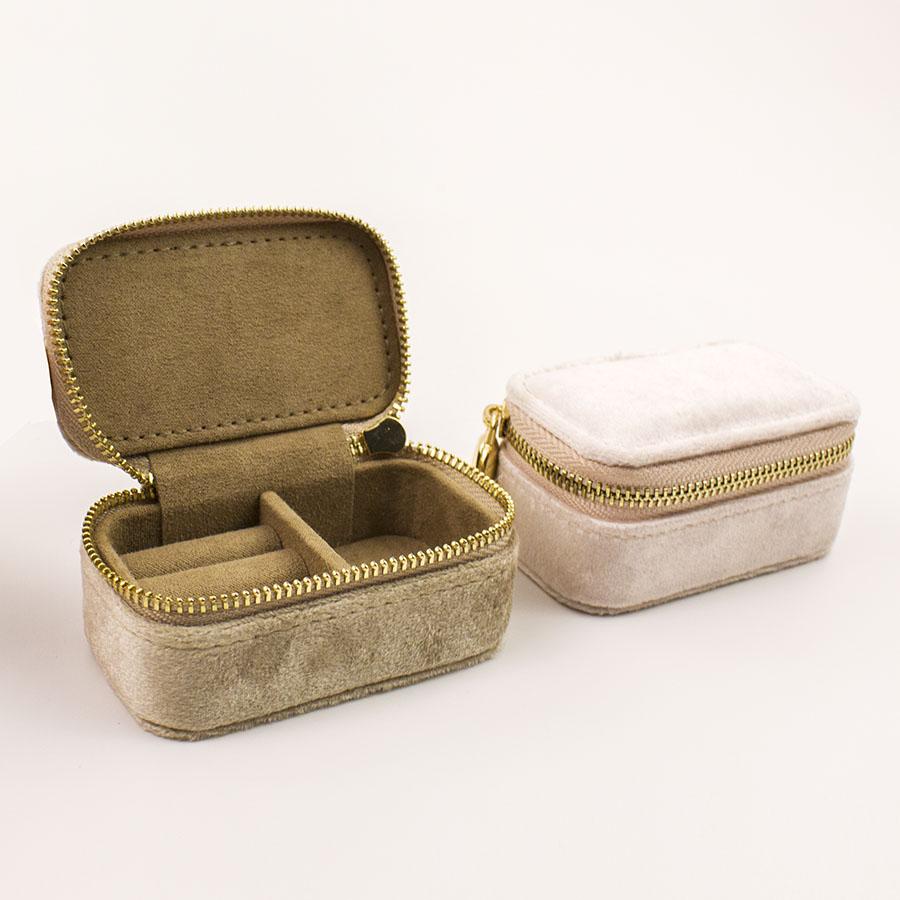 Mini Jewelry Box for Travel Custom Eye-catching Travel Rings Necklace Bracelet Jewelry Case fancy luxury jewelry box