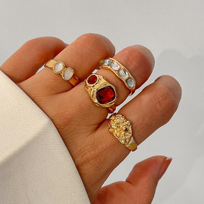 4-teiliges Boho Strassring-Set für Damen, Hochzeits-, Braut-, Geometrische, Vintage-, Punk-, Metall-Knöchelringe, Partner-Schmuck, Y2K-Accessoires