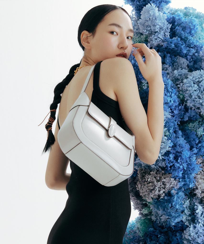 Bbyb Eccor Medium Shoulder Bag (Ivory)