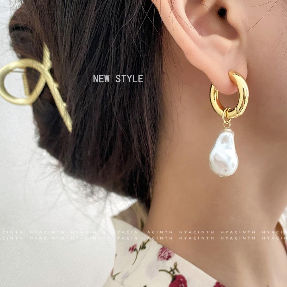 Exquisite Asymmetric Natural Freshwater Pearl Hanging Earrings Double Circle Dangle Earrings French Unusual French Drop Earrings