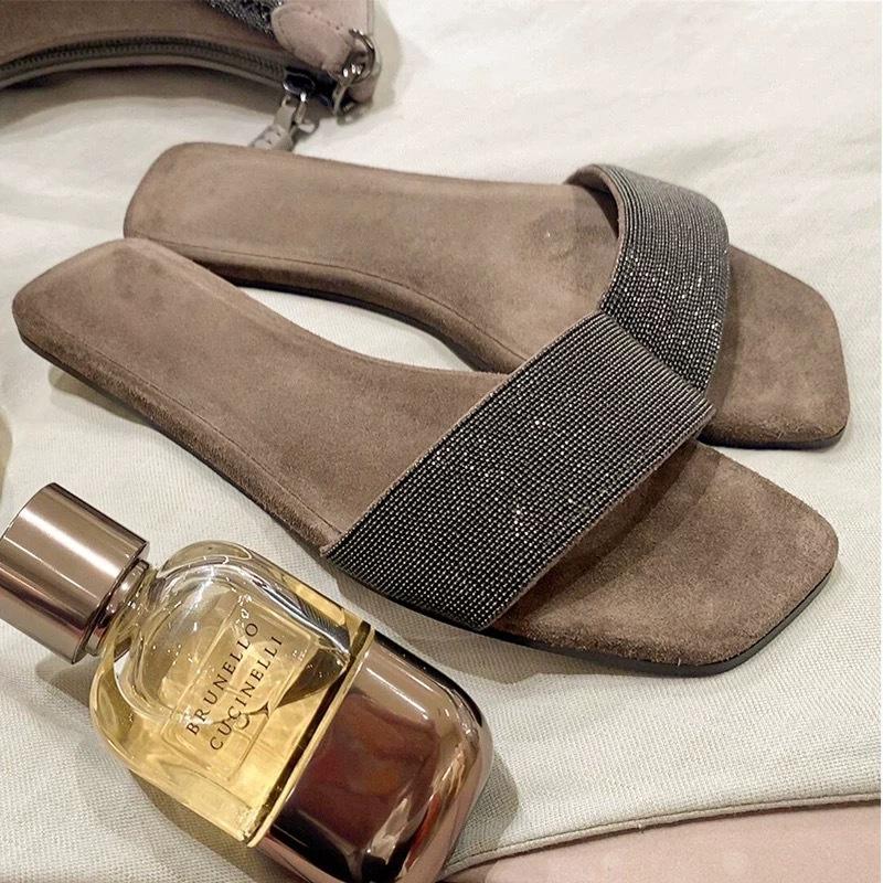 

Sheepskin version~ French niche rhinestone square head open-toed slippers women s wear 2025 summer vacation cool slippers 40 хакі