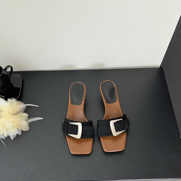 Soft-soled French evening breeze with fashion slippers women's skirt 2025 summer beach shoes thin heels cool slippers women's trend