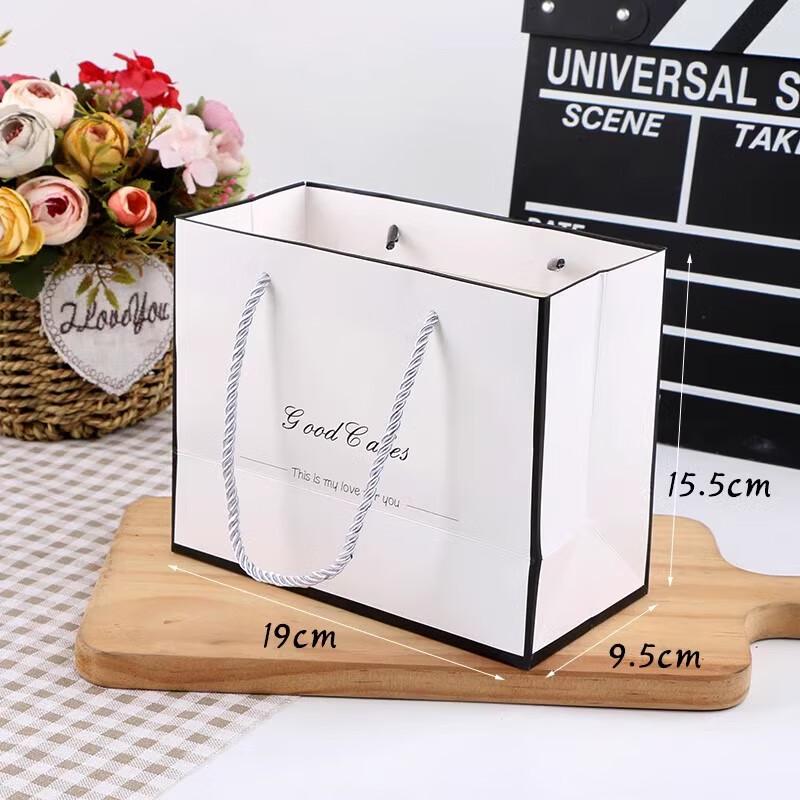 Dessert & Sandwich Packaging Boxes with Carry Bags