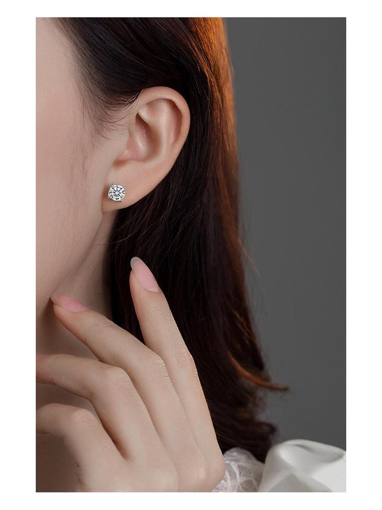 Banyan Tree S925 Silver Moissanite Bull Head Earrings - Classic Female Fashion Ear Jewelry